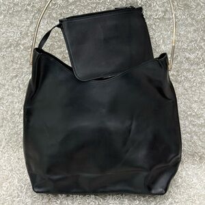 Gucci Elegant Black Women's Bag with Pouch